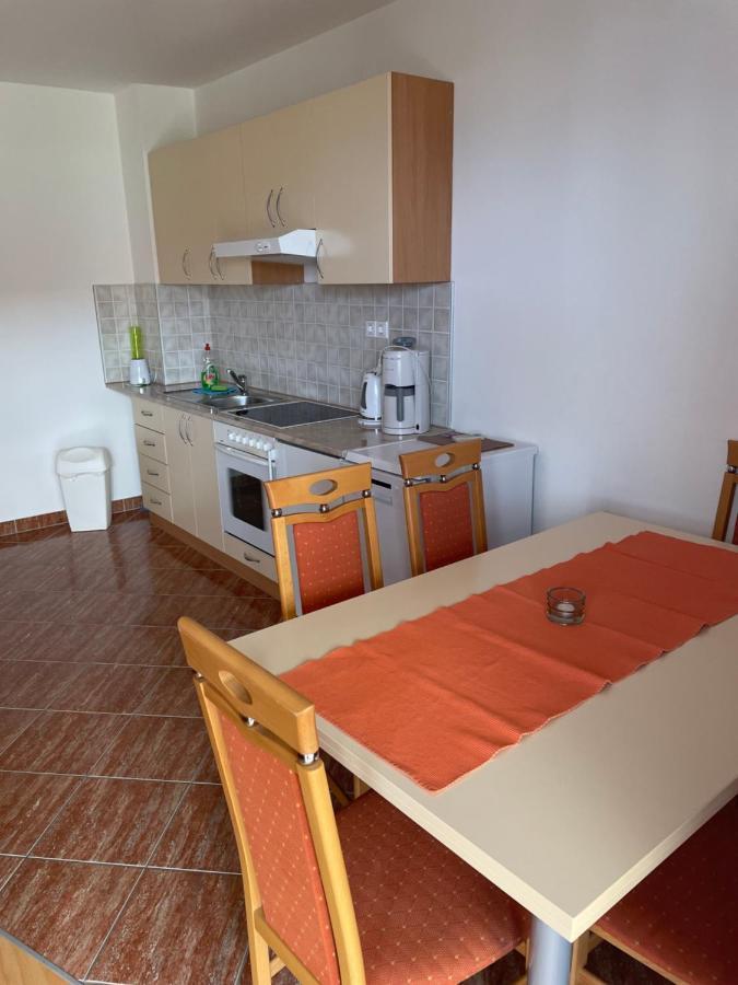Apartments Nikolina Нови-Винодолски Экстерьер фото